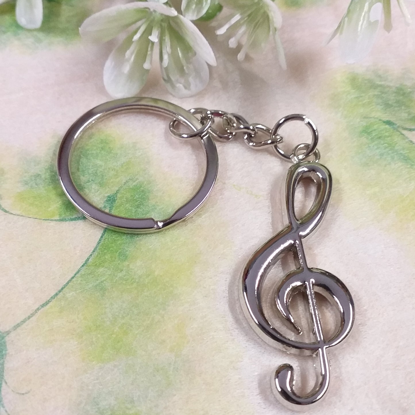 anello e catenina gadget per compleanno comunione cresima composizione con portachiavi metallo ciondolo chiave di violino sol bomboniere musica conservatorio