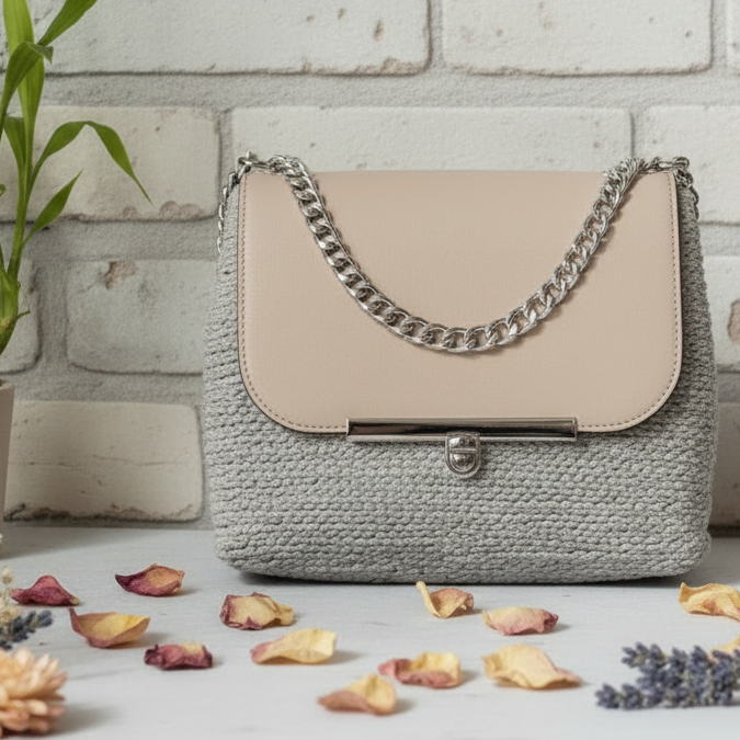 tessitura su rete canvas plastica beige grigio chiaro creazione dal kit completo borse uncinetto fai da te corda macramè filo cotone cordoncini cordini cerati accessori chiusure tracolla diy bag filato stafil con catenella
