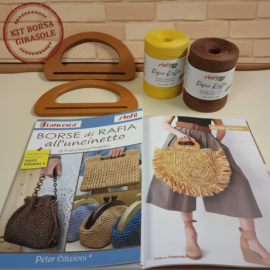 coppia manici legno, rotoli rafia giallo marrone, libretto manuale Borse di rafia all'uncinetto Peter Edizioni Crea con Francesca - Stafil foto passo paso con video tutorial