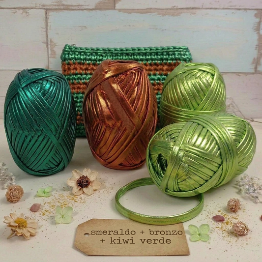 smeraldo verde kiwi bronzo arancio shop fettuccia lycra laminata metallizzata lamè lurex gomitoli uso uncinetto ferri da maglia pochette clutch bags
