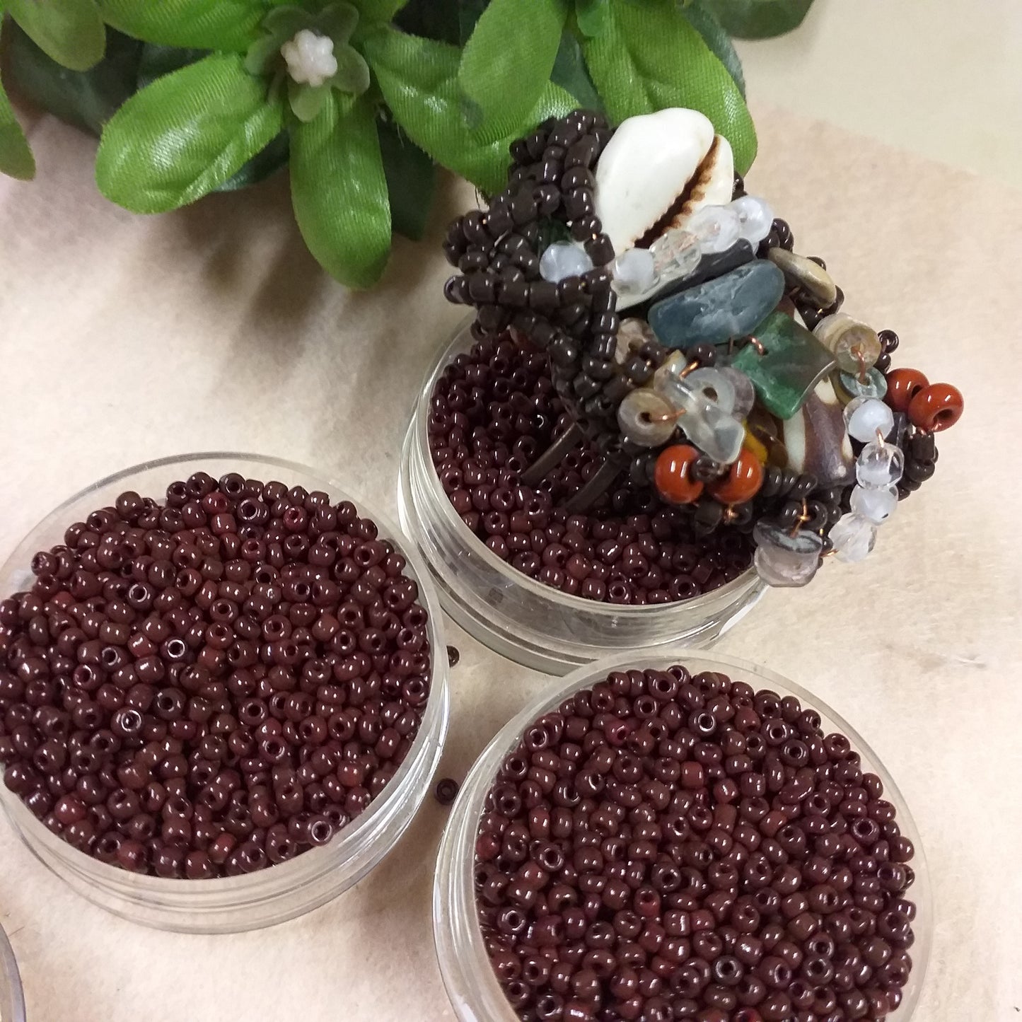 idea fai da te anello pietruzze e conchiglie rocailles 10.0 micro perline da 2 mm stock vendita 7 scatoline per gioielli bijoux di bigiotteria