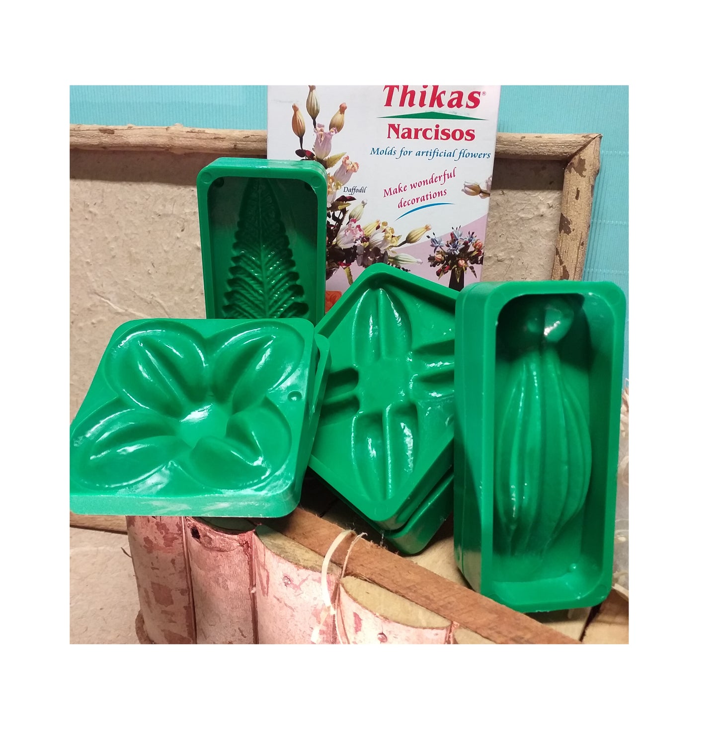 stampi formine craft fommy molds Narciso sagome doppie per composizioni fiori di lirio, gigli, tulipani, mughetti, krokus, giunchiglie, con foglie di felce termomodellismo gomma crepla, tessuto, ecopelle per flora artificiale Thikas Renkalik
