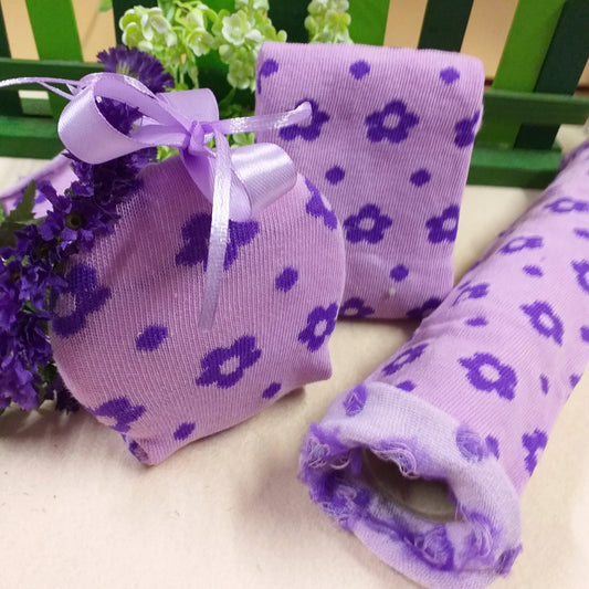 lilla glicine lavanda viola idea creativa composizione floreale rivestire polistirolo pasquale con tubolare elasticizzato tessuto di maglina a fiori uso ricoprire uova oggetti plastica bambole di stoffa pezza coniglietti