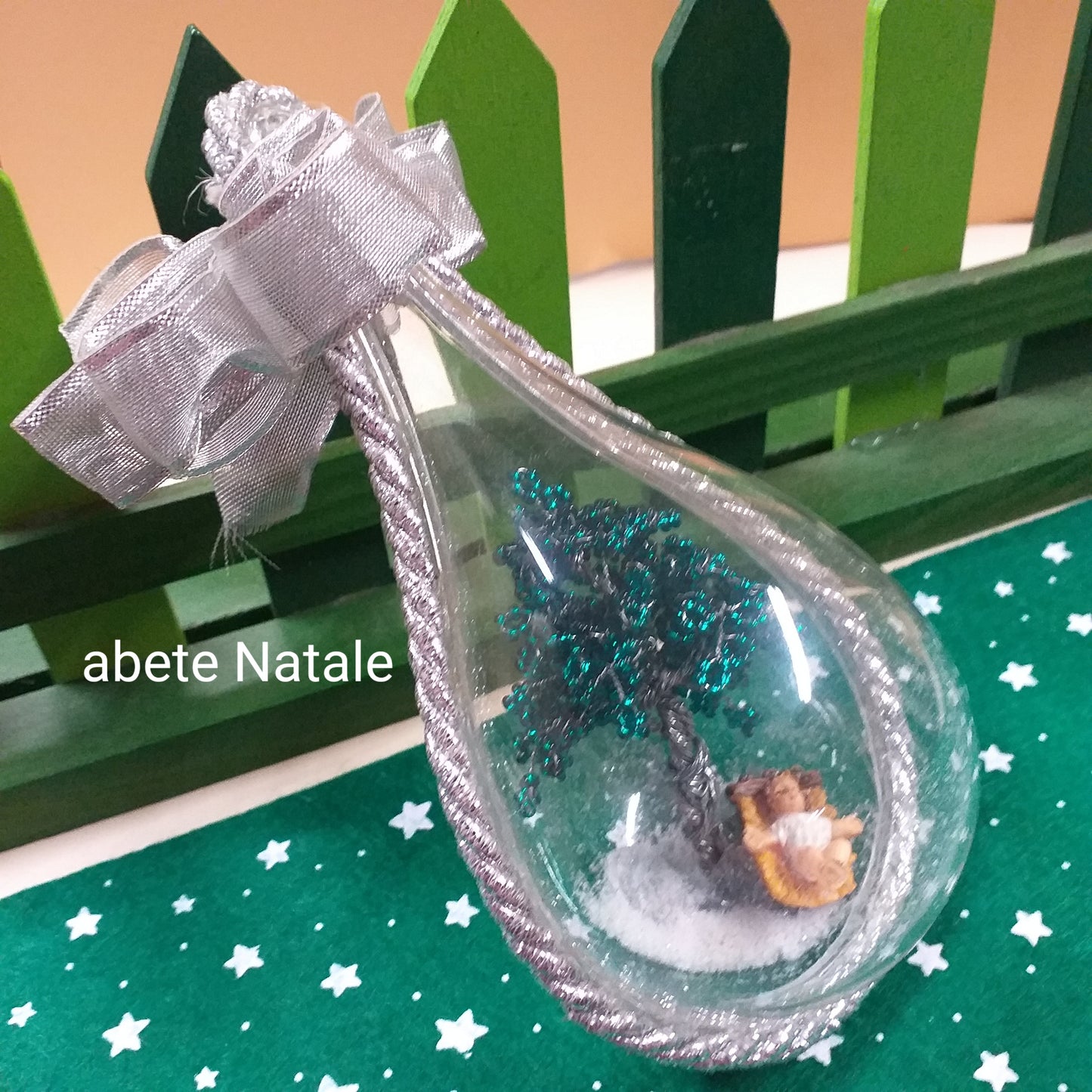 goccia balocco decorazioni addobbi fai da te creativo idee regalo perline shop online bonsai piante perle miniatura abete Natale statuina Gesù bambinello culla neve artificiale