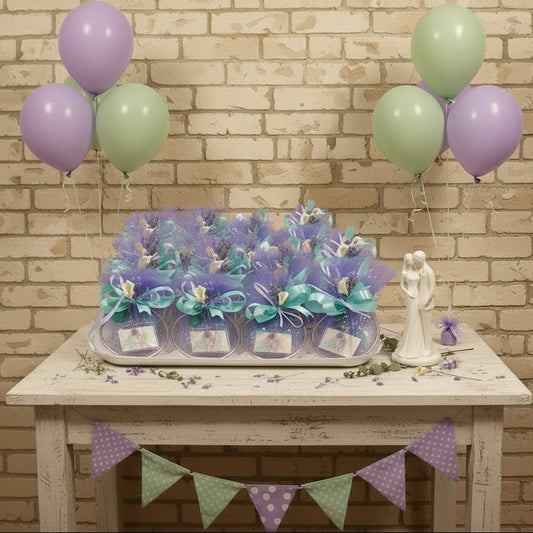 aallestimento cerchio anello disco ottone dorato metallo con confetti verdi tulle lilla per bomboniera 18 anni nozze smeraldo pensione promessa di matrimonio