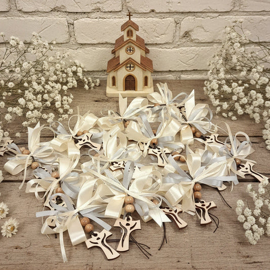 Comunione Cresima Chiesa romanica e coccarda fiocco nastro shabby grigio crema portachiavi Tau Croce legno francescana bomboniere
