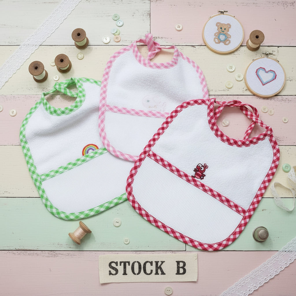 stock verde rosa rosso offerta vendita online bavaglini bambini neonati  bebè baby maschietto economici cotone spugna disegni bavette tela aida ricamo e punto croce da ricamare