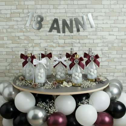 allestimento 18 anni bottiglie plastica tappo argento fiocco nastro bianco bordeaux bomboniere diciottesimo compleanno confezionate confetti tulle allestimento fiori secchi palloncini
