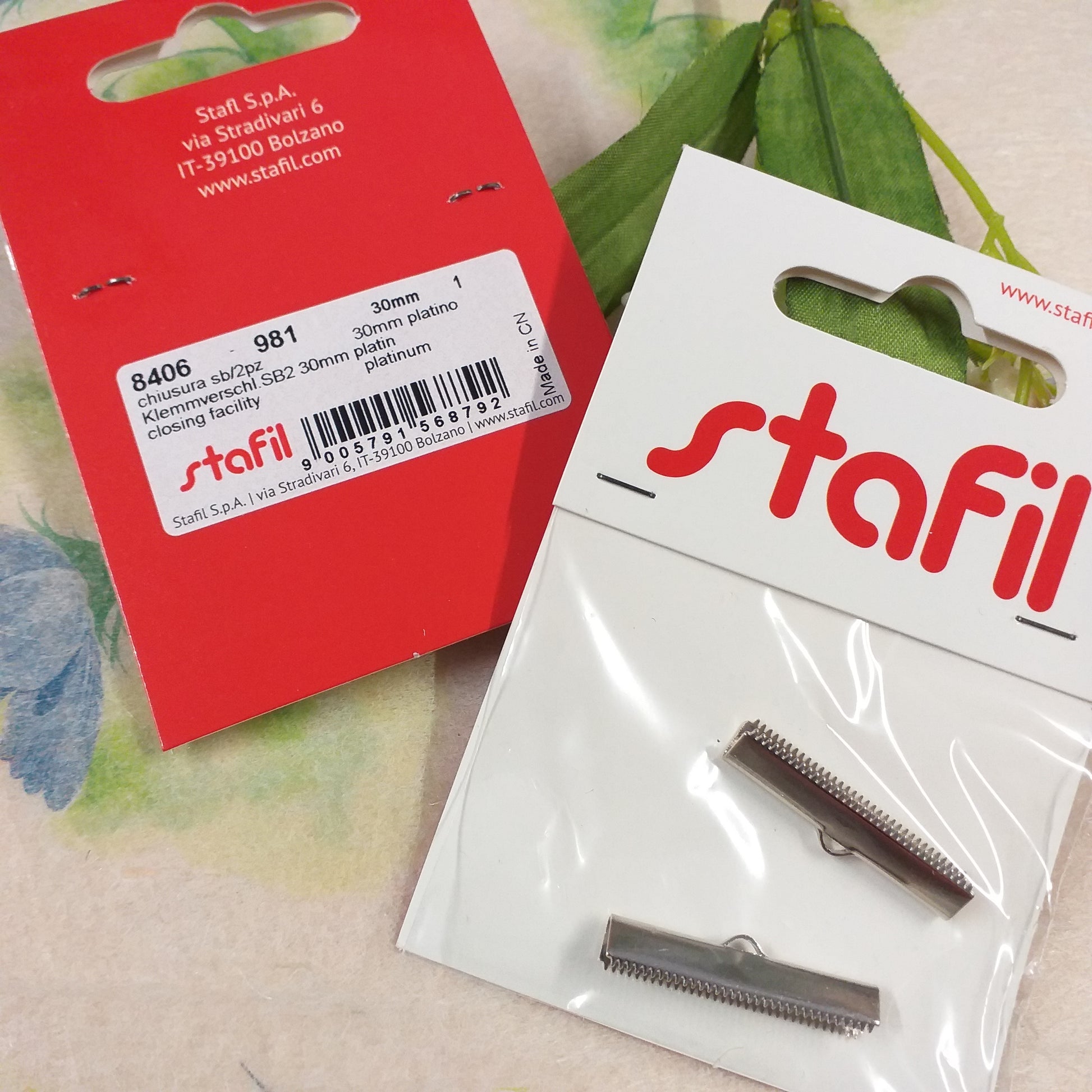 terminali per chiusura collane bracciali di nastro fettuccia corda 2 bacchette da 30 mm colore platino stafil 8406-981