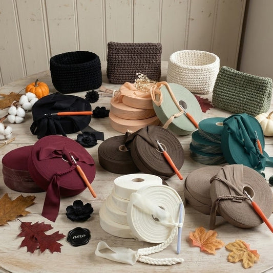 nero beige petrolio bordeaux marrone mattone corda bianco salvia colori autunnali moda fettuccia lycra jersey borse uncinetto e cestini maglina stafil
