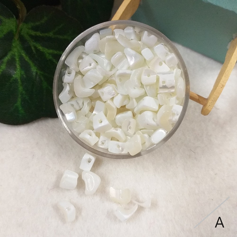 bianco lotto stock A frammenti chips dischi scaglie perle conchiglie forate perline bigiotteria da lavorazione collana bracciale forate per cordini