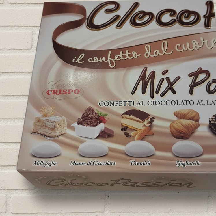 ciocopassion Crispo il confetto dal cuore tenero mix patisserie cioccolato al latte e cioccolato bianco gusto pasticceria millefoglie mousse al cioccolato tiramisù sfogliatella