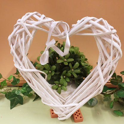 25 cm medio cuore vimini bianco intrecciato ghirlanda rattan di midollino viticcio uso cornice da decorare fuoriporta allestimento san valentino festa mamma natale pasqua fiocco nascita coccarda