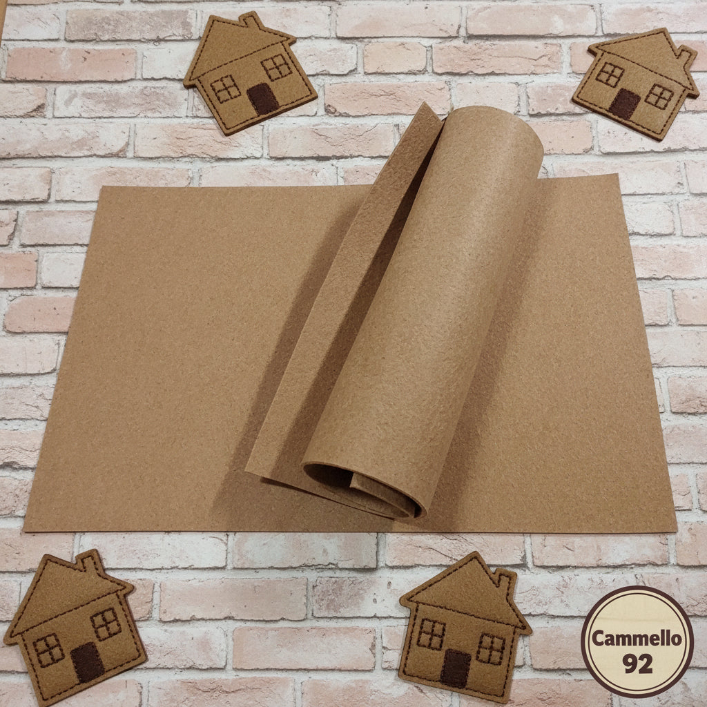 cammello beige marrone chiaro tessuti feltro 3 mm cucito creativo fai da te creazioni natale lavoretti bambini bamboline decorazioni addobbi segnalibro