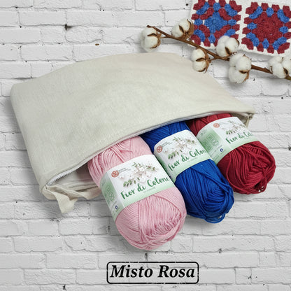 pochette tela con misto rosa gomitoli filo uncinetto filato cotone grosso mercerizzato uso amigurumi pupazzi bambole crochet bag borse costumi abbigliamento arredamento