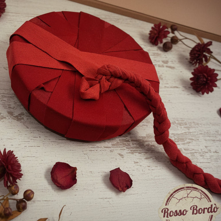 rosso bordò fine serie stock fettuccia scamosciata per borse uncinetto e cestini