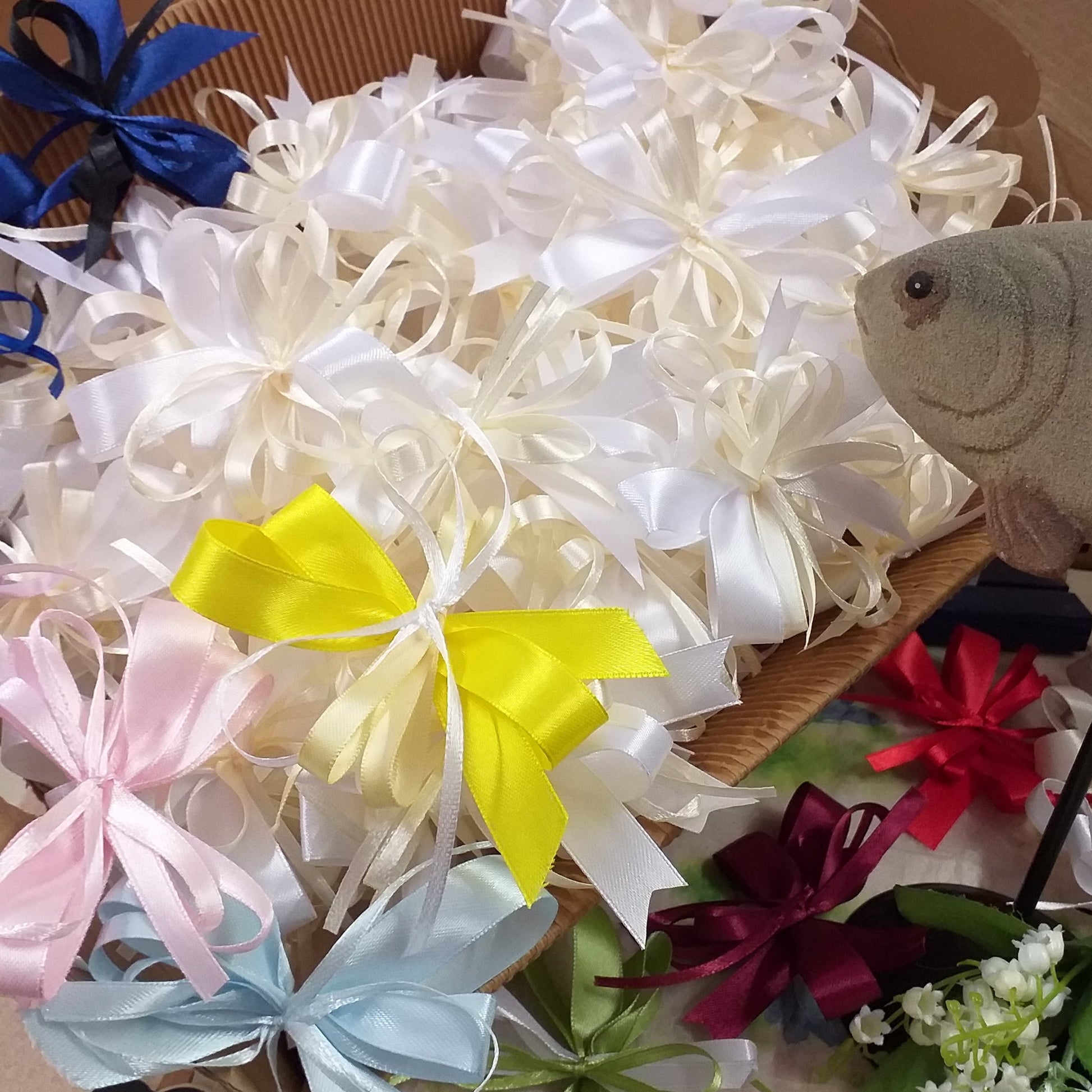 forma stella coccarde fiocchi pronti di nastro raso fai da te bomboniere addobbi portaconfetti segnaposto allestimento matrimonio packaging vetrinistica comunione cresima battesimo