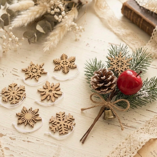 miniature pini pigna mela pick shop online vetrina modelli fiocco di neve stelline legno ghiaccio uso  decorazioni natalizie albero Natale addobbi chiudipacco regalo vetrinistica ciondolini applicazioni legnetti