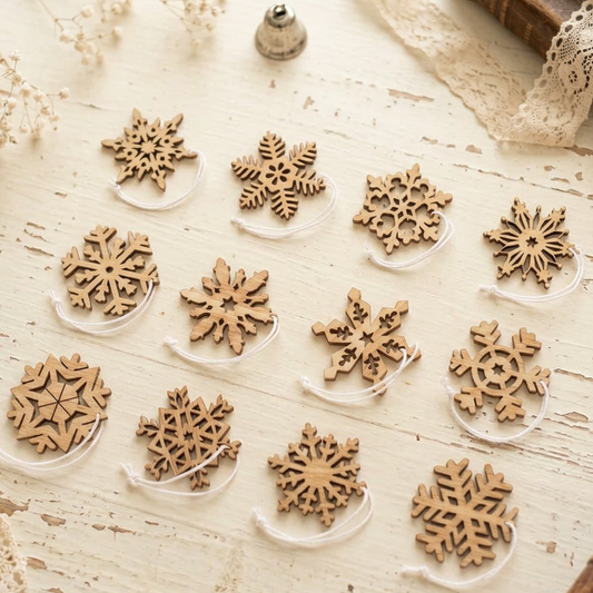 12 modelli fiocco di neve stelline legno ghiaccio uso decorazioni natalizie albero Natale addobbi chiudipacco regalo vetrinistica ciondolini applicazioni legnetti 