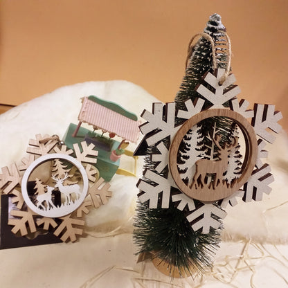 packaging pino verde innevato shop online vetrina modelli fiocco di neve stelline legno ghiaccio uso  decorazioni natalizie albero Natale addobbi chiudipacco regalo vetrinistica ciondolini applicazioni legnetti