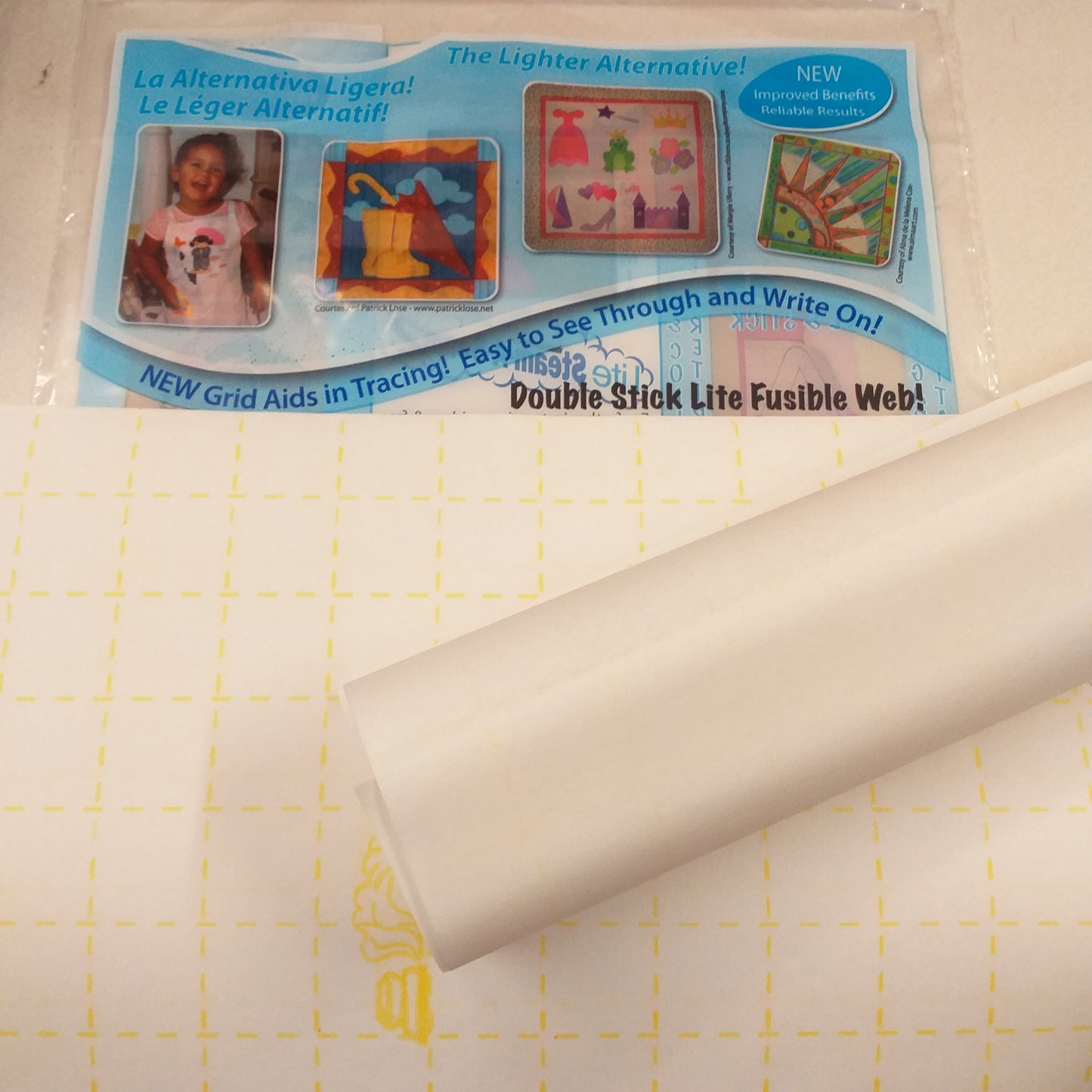 nuova quadrettatura nel tracciato facile da tagliare e scrivere versione light Stafil-The Warm Company Lite Steam-A-seam 2 fiselina teletta termoadesiva la più amata da quilter hobbisti e sarti per unire tessuti stoffa termoadesiva con ferro da stiro vendita fogli termoindurente collante uso fai da te borse