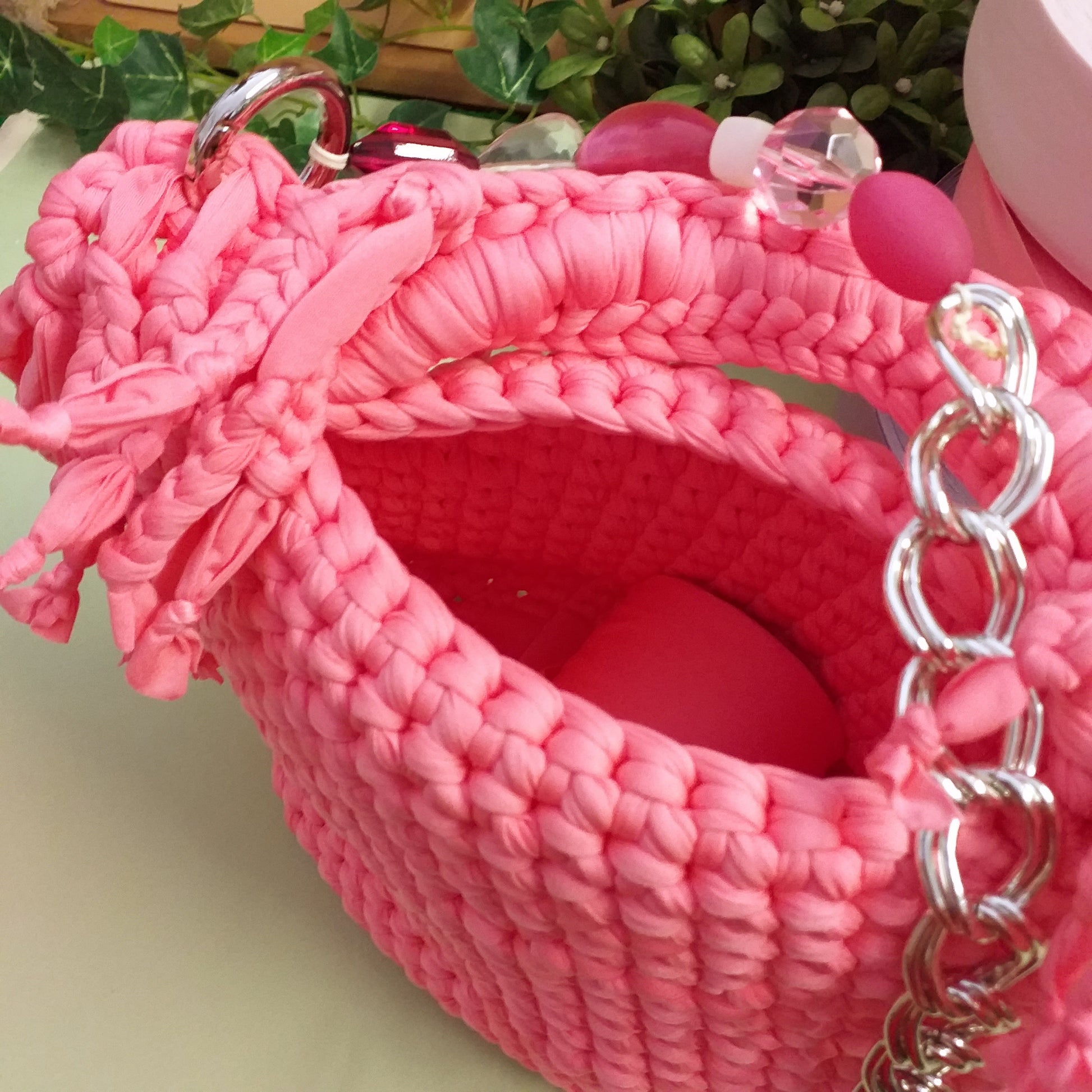 interno di borsa lycra fettuccia uncinetto pochette con frange cerimonia matrimonio da giorno da sera maniglia manico gioiello perle pietre catena metallo
