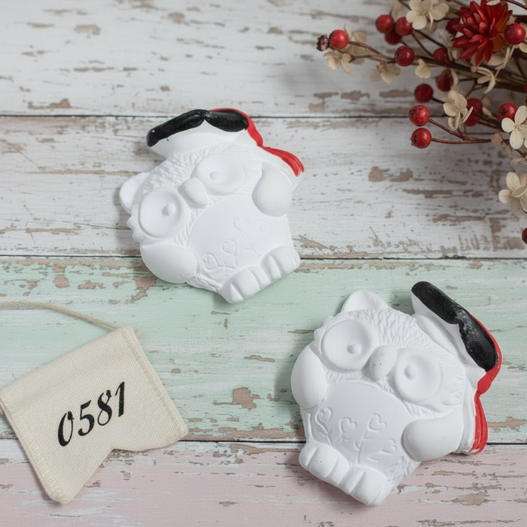 gufetti di gesso con cappello tocco nero nappina rossa shop online gessetti forma gufo da profumare bomboniere fai da te packaging confezioni segnaposto laurea