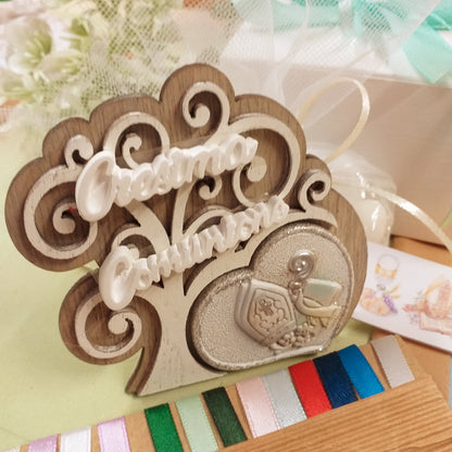 scelta nastrini di confezionamento icona sacra religiosa ricordino oggetto albero della vita legno resina gesso simboli scritta Comunione Cresima confezionata confetti tulle scatola coccarda bigliettino