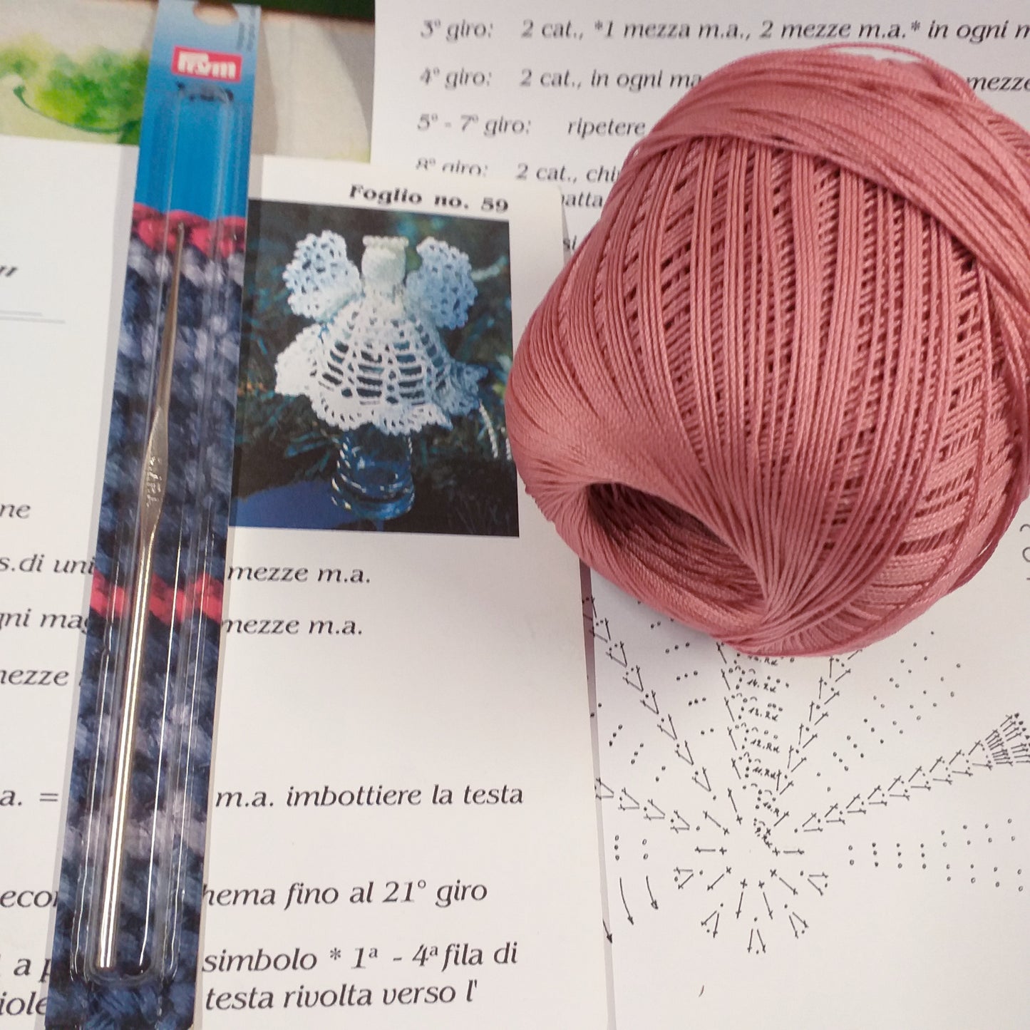 gomitolo rosa antico n.59 angioletto angelo kit schemi uncinetto 1.5 filato cotone uso idea regalo da appendere albero pasquale bomboniere e natale fai da te decorazioni addobbi
