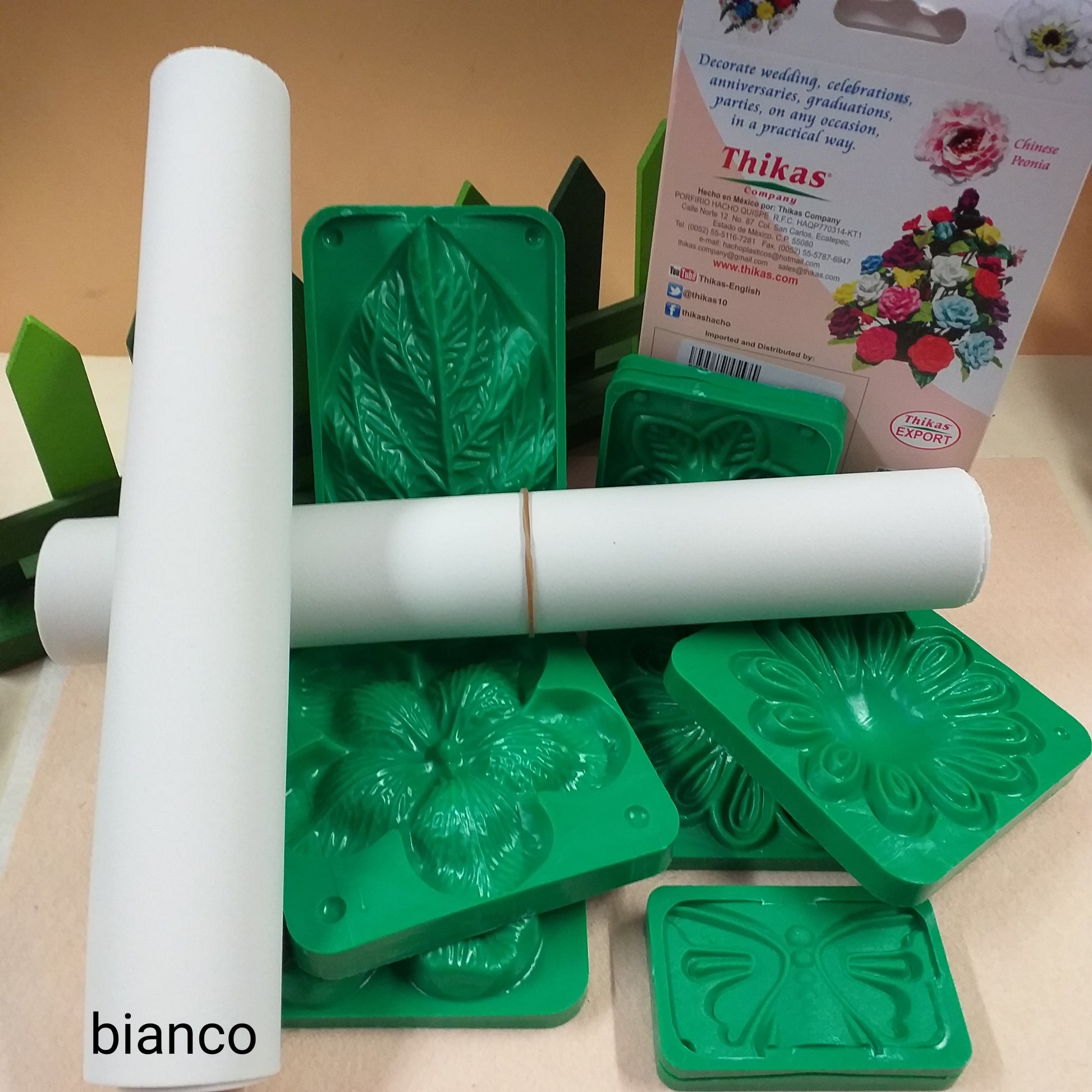 decorazioni bomboniere peonia composizione bianco e kit foglia grande giglio sepali margherita girasole gerbera rosa 5 petali farfalla 5 modelli di stampi formine sagome fustelle per fommy gomma crepla carta eva thikas renkalik rose fiori tecnica tessuto termico termomodellabile termoformabile