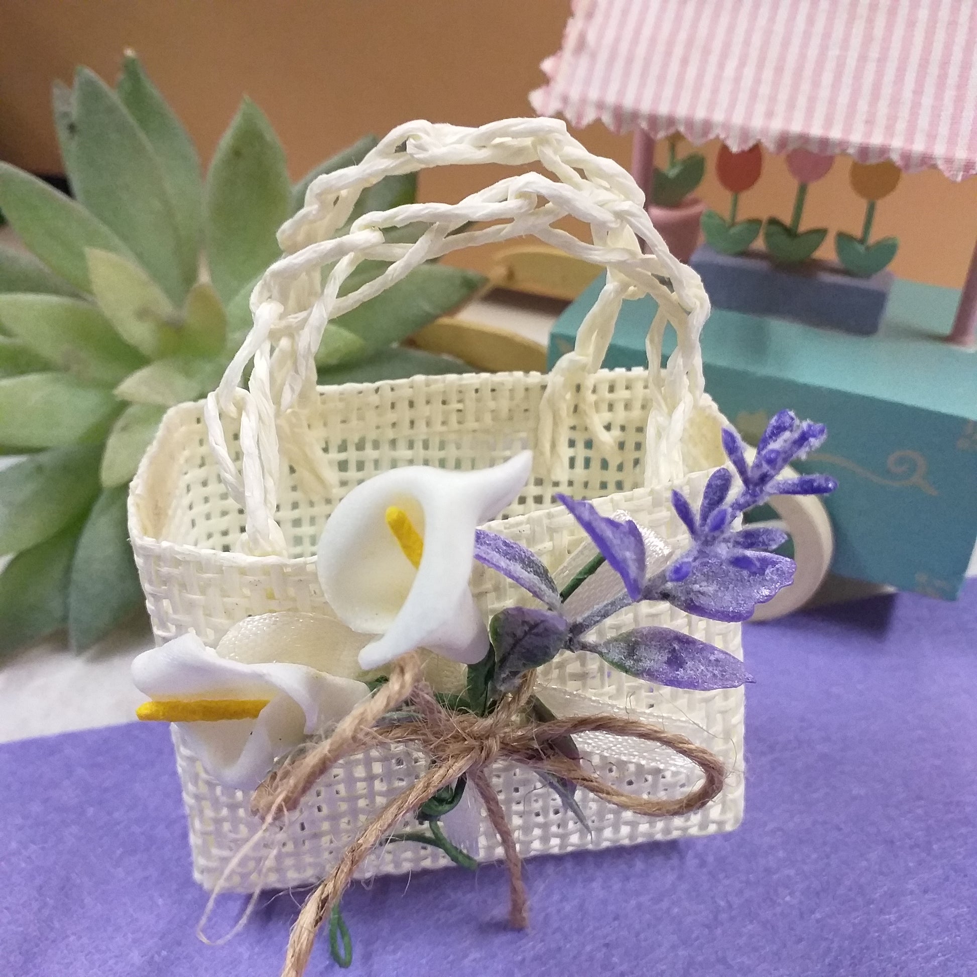 sportina borsa mini portaconfetti bianca di paglia tema lavanda calle bianche juta corda segnaposto bomboniere matrimonio comunione cresima idee vetrina shop online