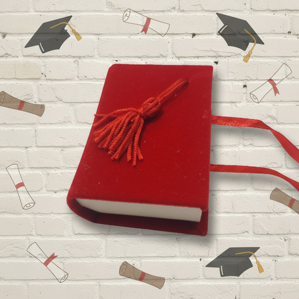 scatolina rossa portaconfetti laurea bomboniere velluto nappina rossa forma libro rivestito per packaging confezionamento confetti
