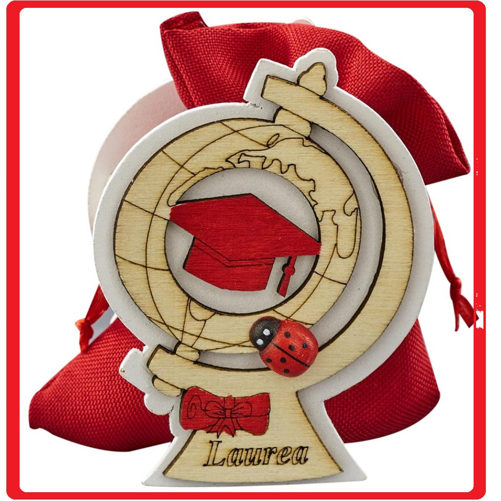 portaconfetti piantina forma mappamondo globo legno naturale rosso scritta laurea coccinella portafortuna cappello tocco pergamena  sacchettino juta lino bomboniera da confezionare kit fai da te
