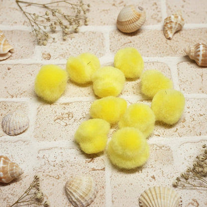 lotto pompon gialli ciniglia 8 marzo auguri con mimosa artificiale e fai da te festa della donna decorazioni casa vetrina negozio idee regalo packaging vetrinistica