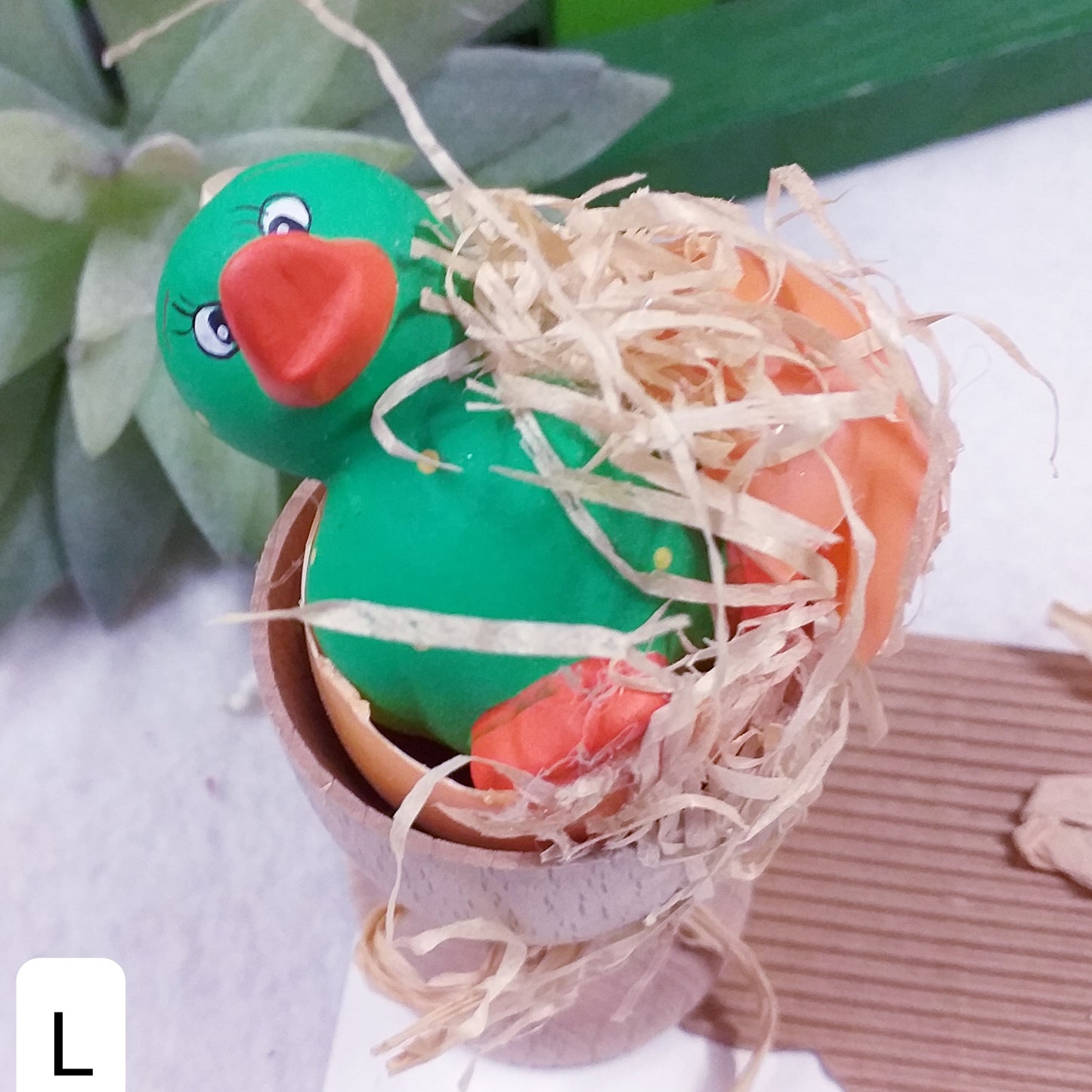 portauovo legno pulcino terracotta oggetti lotto offerta stock outlet miniature ricordini souvenir idee regalo collezioni bomboniere arredamento casa delle bambole sorpresa uova cioccolato pasquale