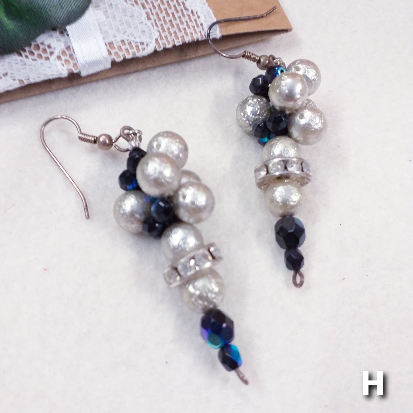 grigio argento nero onice rondelle brillantini strass orecchini fatti a mano particolari pendenti originali con pietre di vetro perline cristalli perle cerate