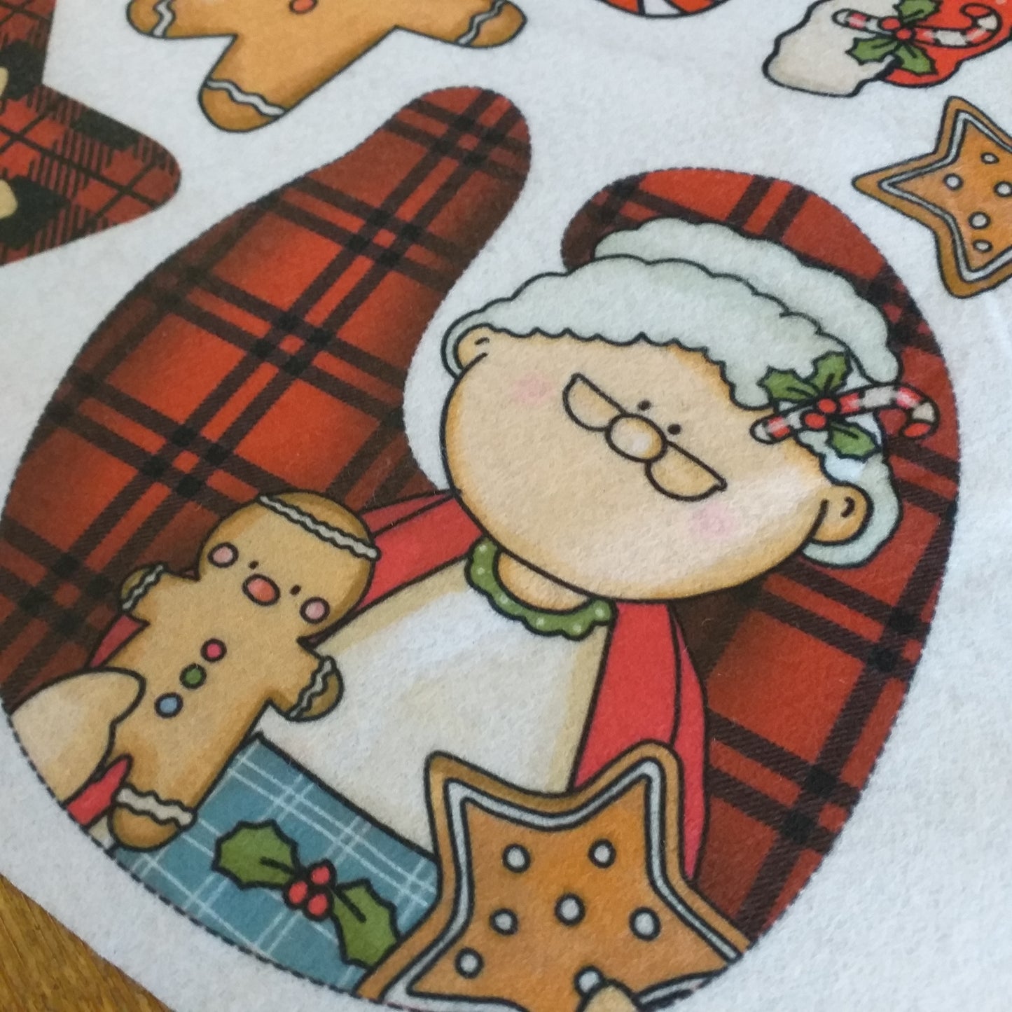lettera U nonna pan di zenzero biscotti ginger della scritta auguri stile cotonine americane pannello pannolenci stampato motivi da ritaglio cucito creativo idee per creare addobbi decorazioni di pezza stoffa tessuto auguri banner centrotavola o albero di Natale