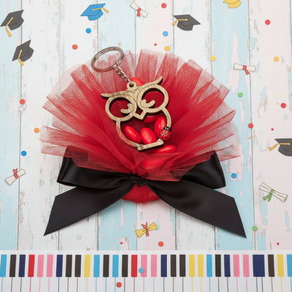 confezione ciuffo pompon di tulle rosso con Gufo laurea coccinella portachiavi bomboniere fai da te segnaposto