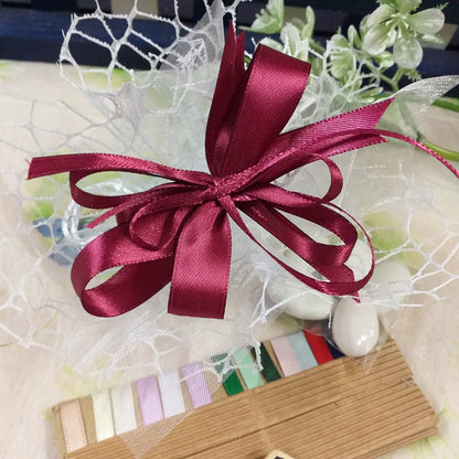 bordeaux cresima anniversario compleanno laurea sacchetto confetti italiani maxtris a rete bianca confezionato coccarda fiocco bigliettino stampato scelta colori nastrini o kit fai da te