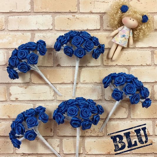 roselline raso satin blu fiori di tessuto uso fai da te bomboniere applicazioni composizioni floreali pasquali fioristi cucito creativo hobbistica acconciature spose