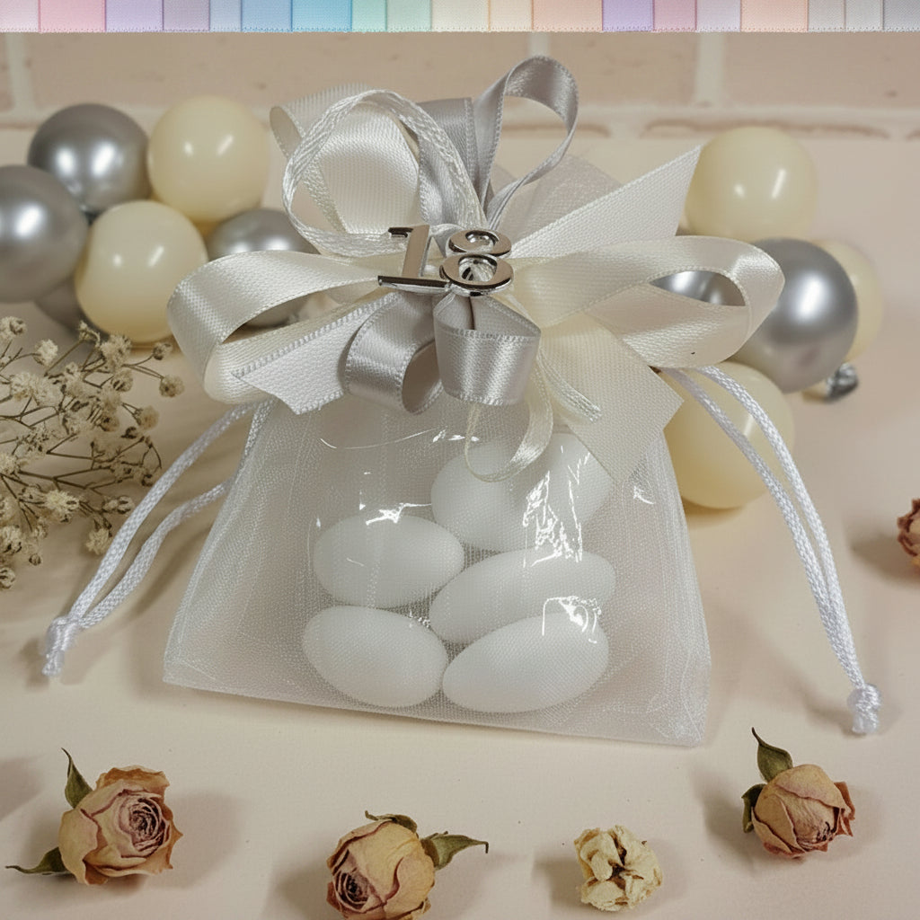 shabby crema e argento 18 anni sacchetti confetti confezionati per bomboniere diciottesimo compleanno  ragazzo o ragazza originali idee per allestimento con fiori secchi