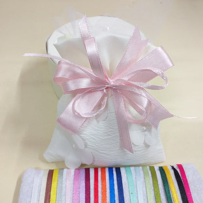 rosa bebè o altri colori sacchetto bianco organza imbottito portaconfetti matrimonio comunione cresima coccarda fiocco nastro confezionato confetti o vendita in kit confezionamento fai da te uso portariso portalavanda bomboniere