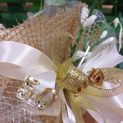 come creare sacchetti rete oro simboli  50 anni rose dorate velo da sposa nebbiolina bianca coccarda nastro lurex e raso confetti kit fai da te o confezionati bomboniere anniversario matrimonio