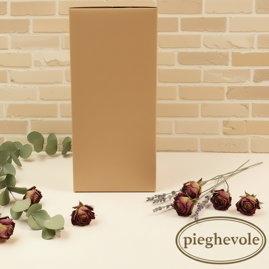 scatola per confezione regalo o bomboniera cartone kraft avana beige liscio rustico naturale grezzo modello pieghevole stretta alta 8 x 8 x 15 cm