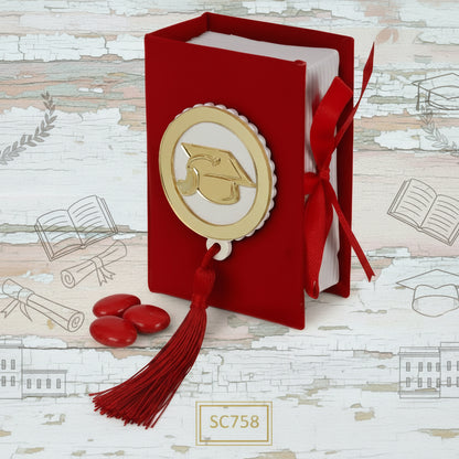 applicazione simil ceralacca tocco cappello scatoline portaconfetti laurea bomboniere velluto colore rosso nappina rossa forma libro rivestito per packaging confezionamento confetti