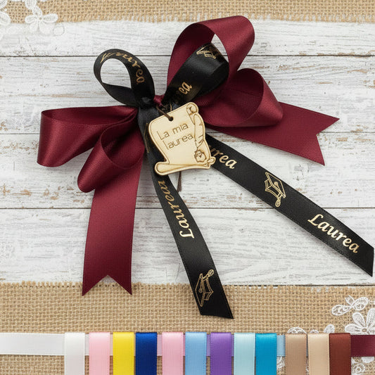 bordeaux granato per farmacia o scelta colori altre facoltà universitarie, fiocco coccarda segnaposto fai da te o confezionato packaging rosso-nero ciondolo green legno pirografato la mia laurea calamaio pergamena