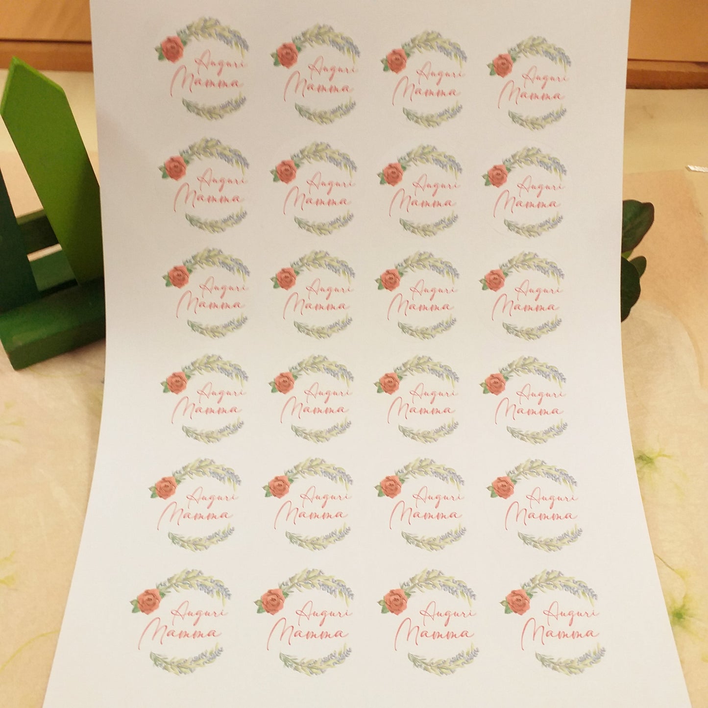 foglio A4 da 24 sticker adesivo tag rotondo etichetta di auguri per la festa della mamma con rosa rossa lavanda ramo