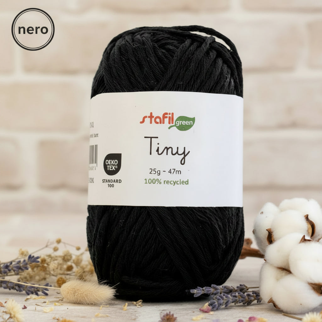 colore nero filato cotone riciclato Stafil tiny 25 grammi 47 metri di filo uso amigurumi bambola uncinetto da 2.5/3.5