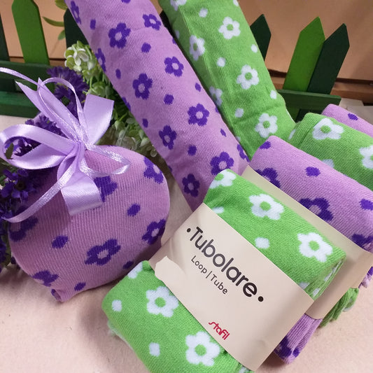 viola verde e idea creativa composizione floreale rivestire polistirolo pasquale con tubolare elasticizzato tessuto di maglina a fiori uso ricoprire uova oggetti plastica bambole di stoffa pezza coniglietti