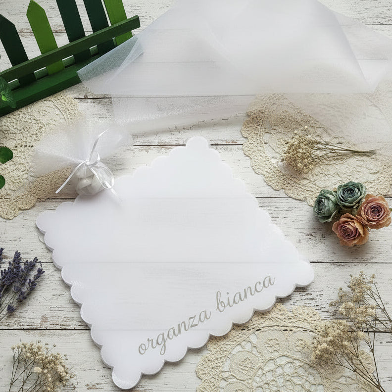 tulle bianco quadrato per bomboniere fai da te confetti in velo di fata organza bordo smerlato idee esempi confezionamento packaging matrimonio laurea comunione cresima